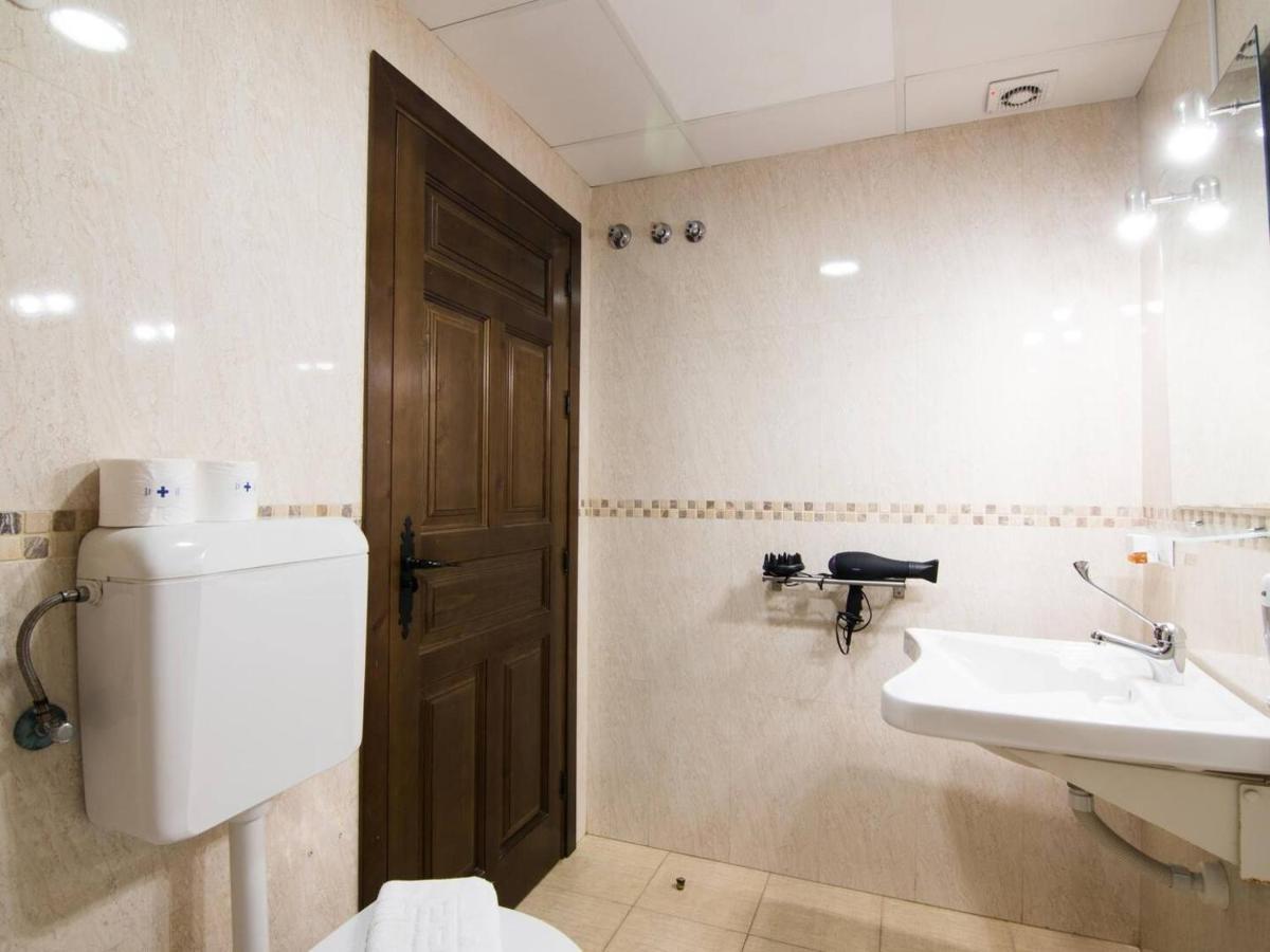 Tuguest Plaza De Gracia Apartamento Granada Exterior foto